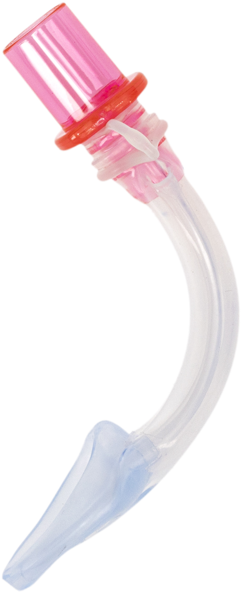 En böjd plastmedicinsk luftvägsanordning med en rosa kontakt och en genomskinlig kropp, använd för att upprätthålla öppna luftvägar.