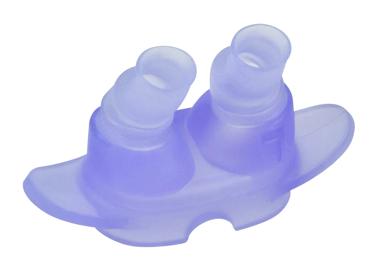 Lila silikoninsats för näskuddsmask för CPAP-maskin, isolerad på vit bakgrund.